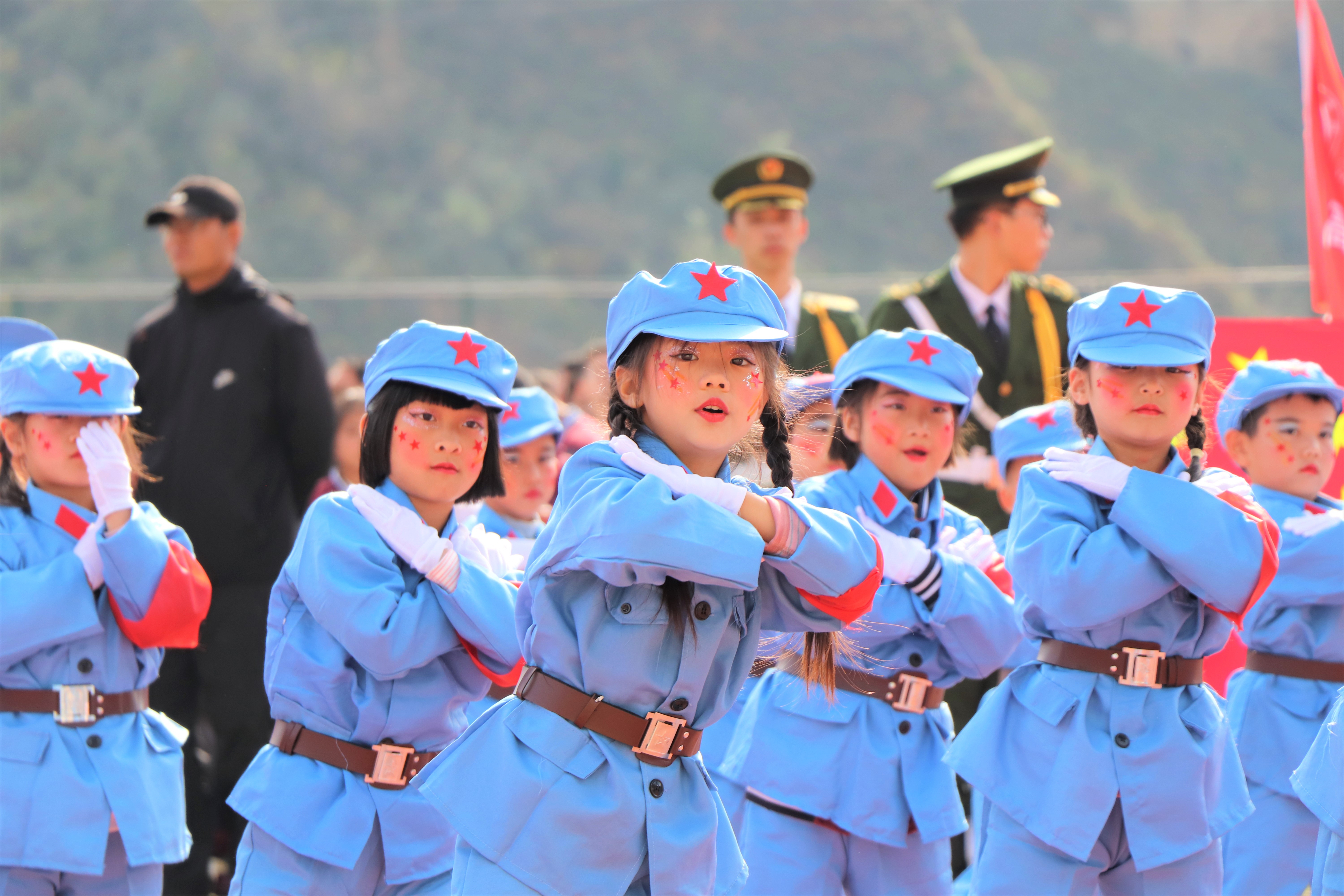 “ 悅運動 · 享健康 ”延安培文實驗學(xué)校第五屆秋季田徑運動會